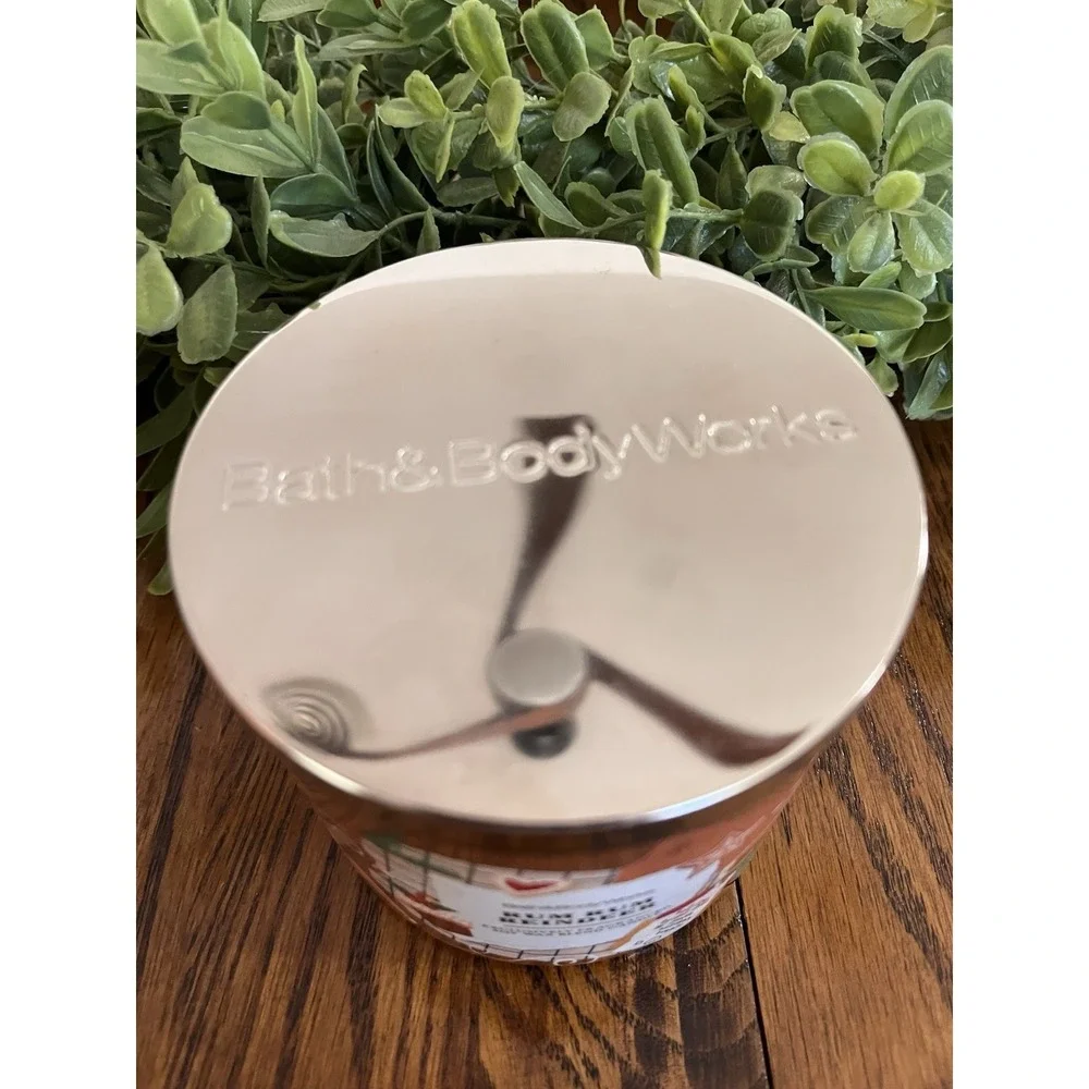 NEW Bath & Body Works 🦌 Rum Rum Reindeer 🦌 3-Wick Scented Candle 14.5 oz